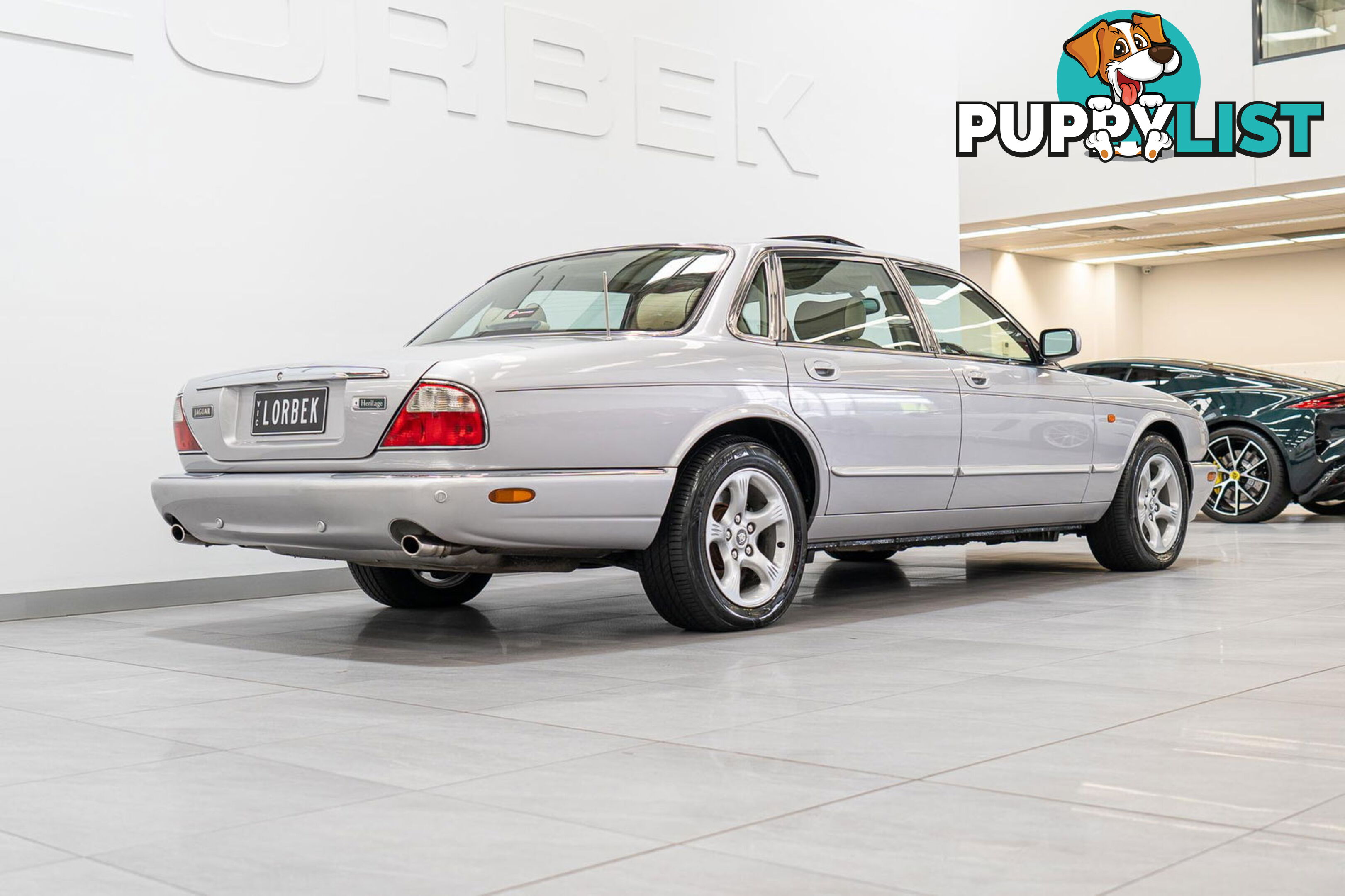 2002 Jaguar XJ8 V8 3.2L Heritage 