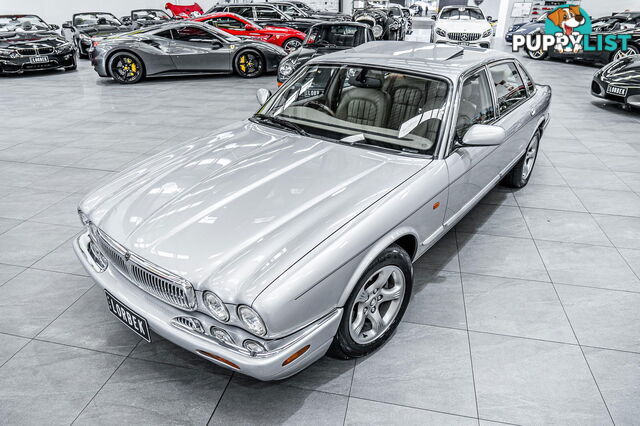 2002 Jaguar XJ8 V8 3.2L Heritage 