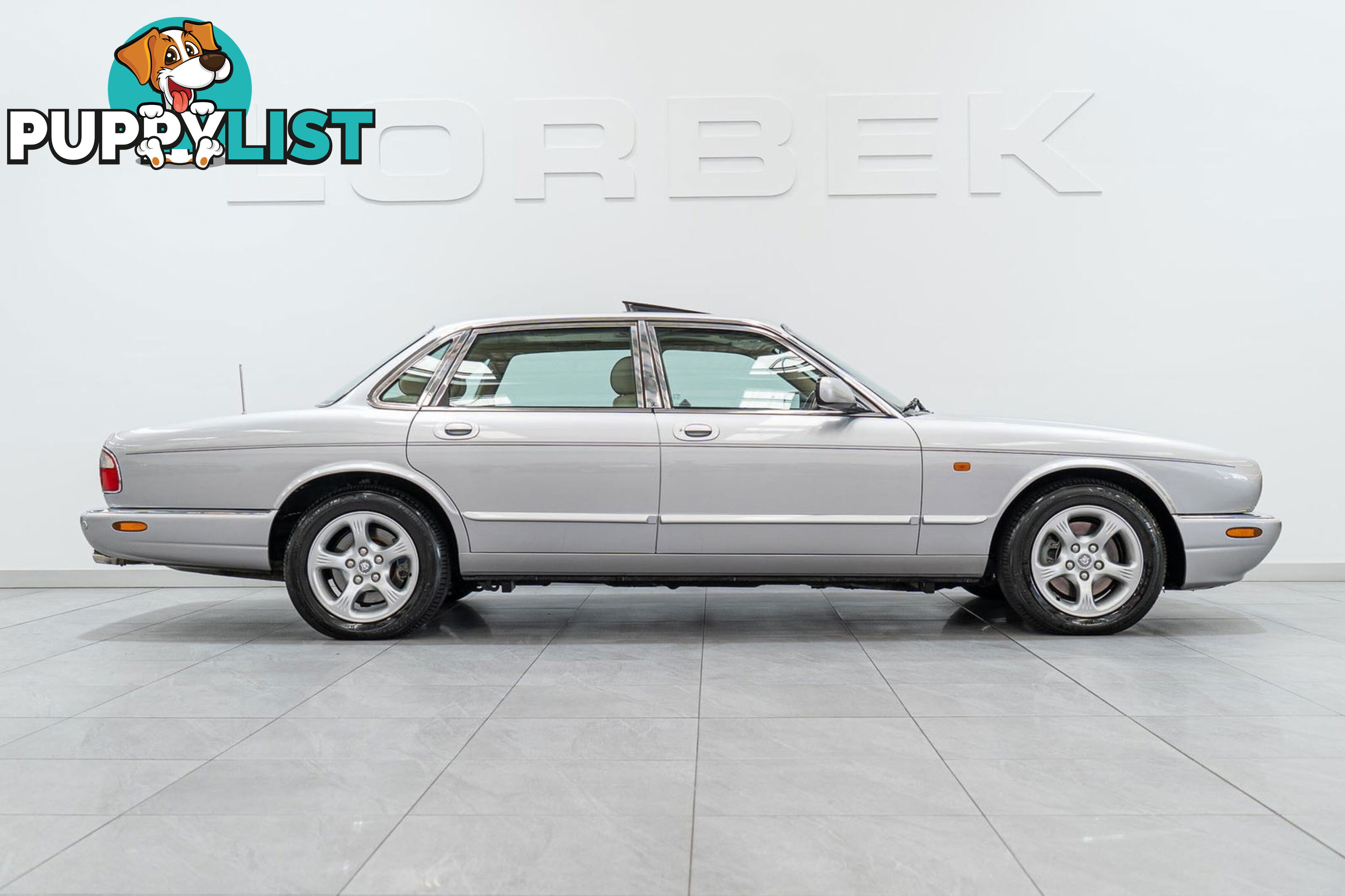 2002 Jaguar XJ8 V8 3.2L Heritage 