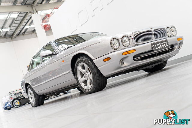 2002 Jaguar XJ8 V8 3.2L Heritage 