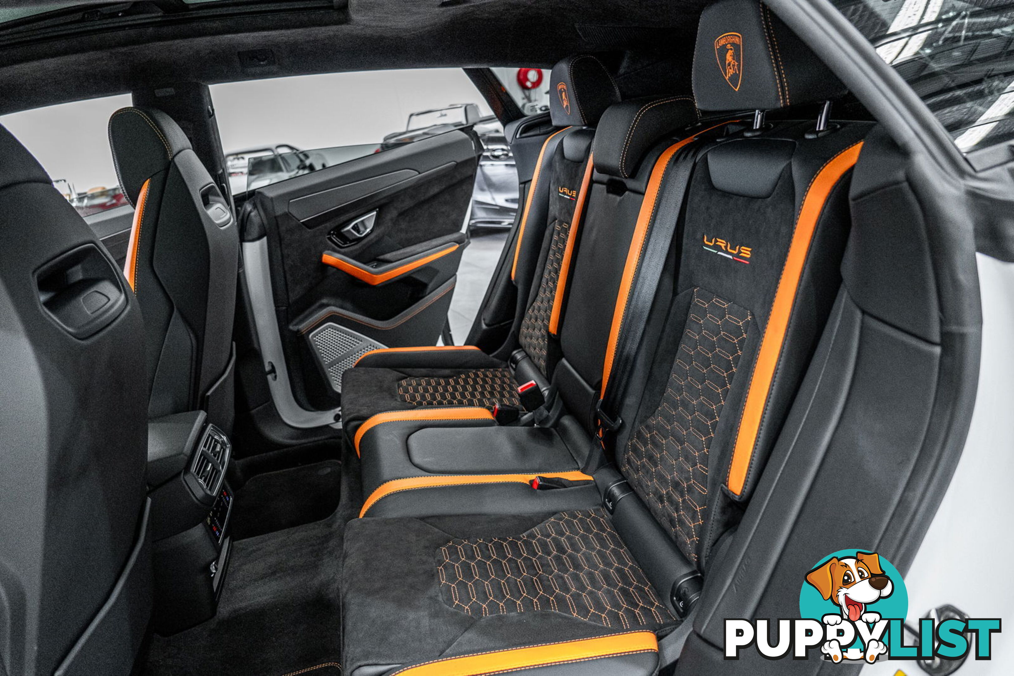 2022 Lamborghini Urus Graphite Capsule 636 MY22