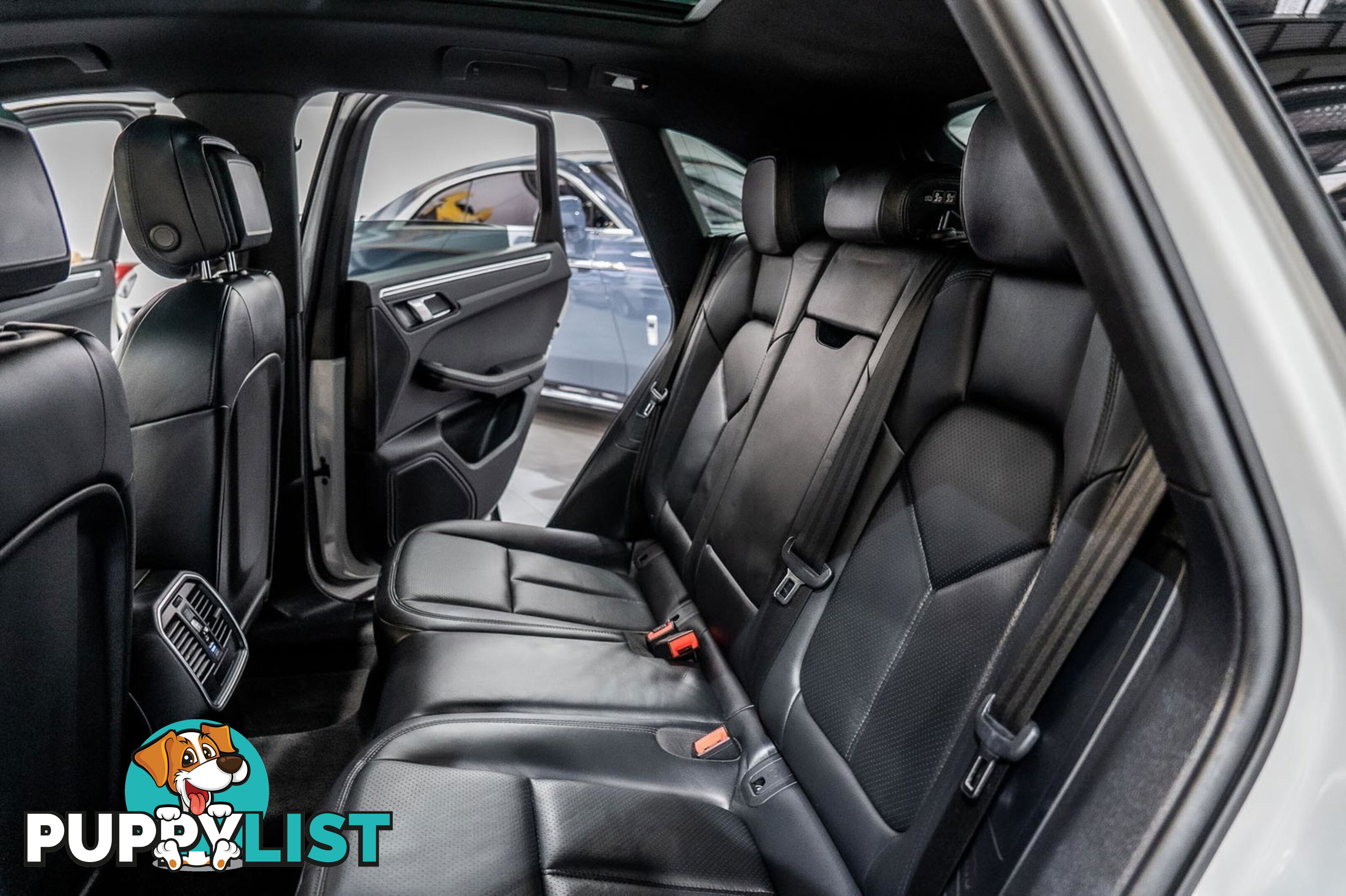 2021 Porsche Macan  95B MY21