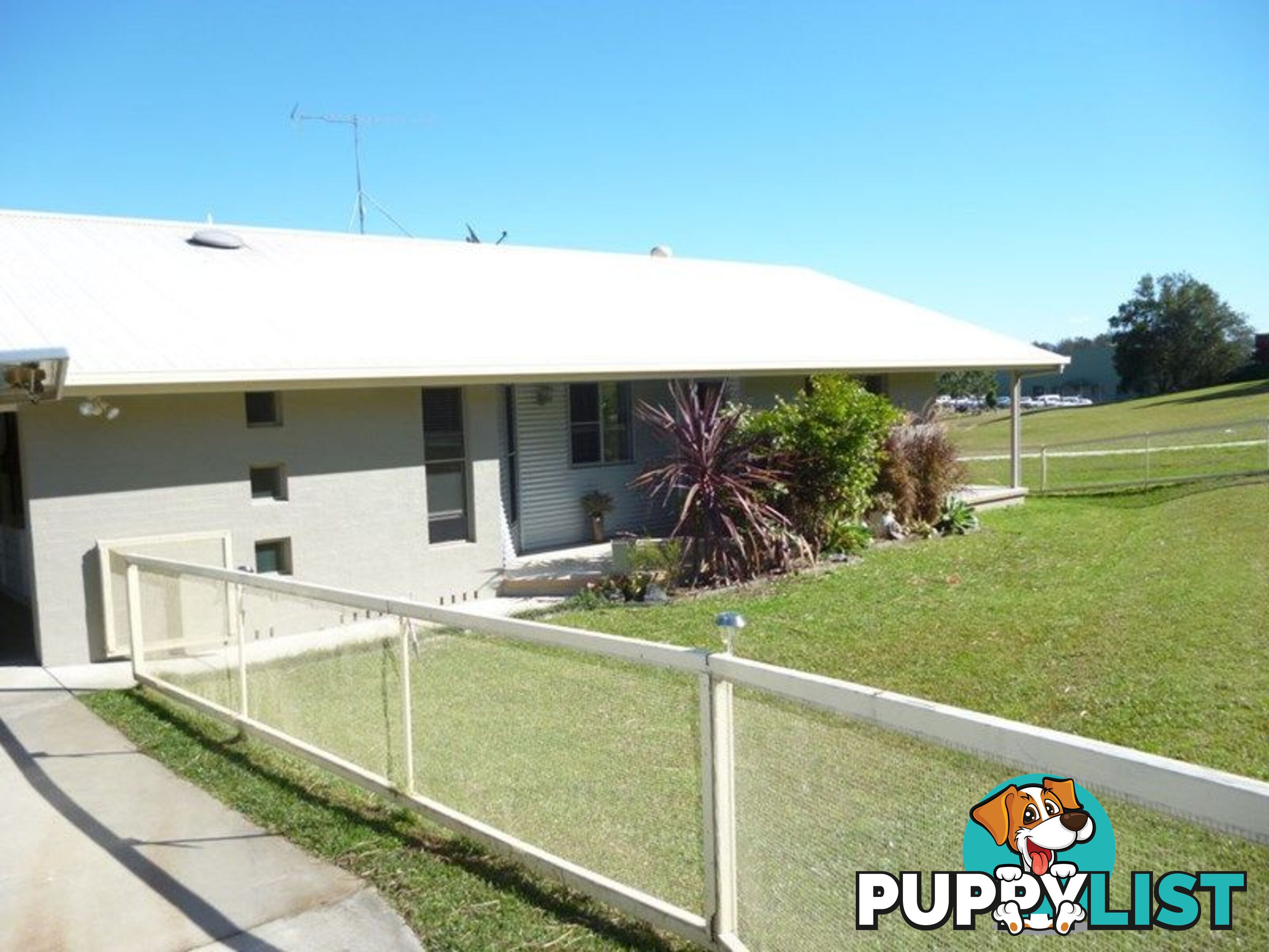 11 Grant Crescent MACKSVILLE NSW 2447