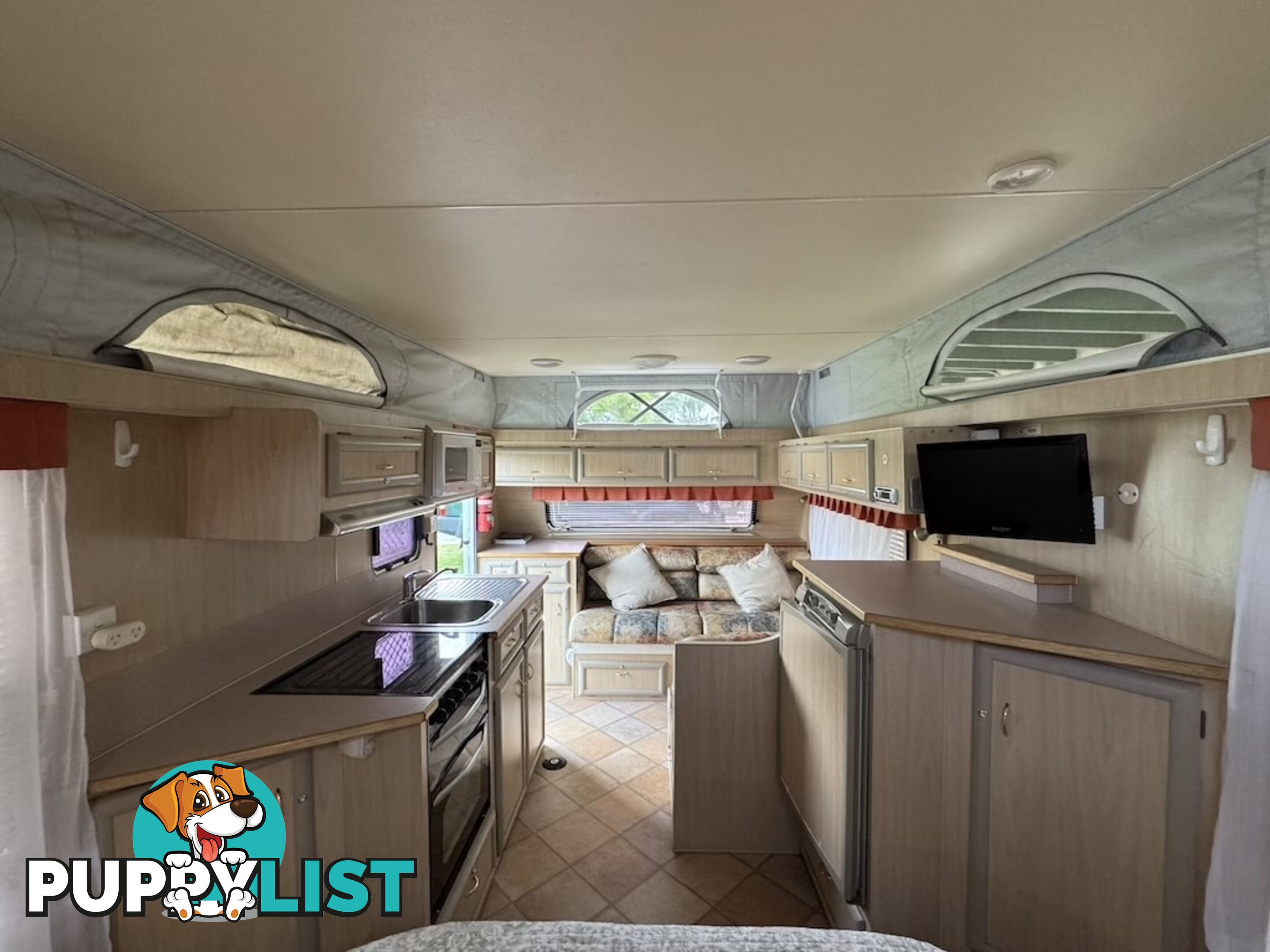 18ft Pop-Top Caravan - Off-grid upgrade