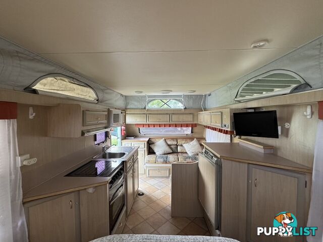 18ft Pop-Top Caravan - Off-grid upgrade
