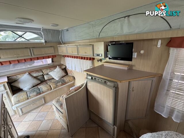 18ft Pop-Top Caravan - Off-grid upgrade