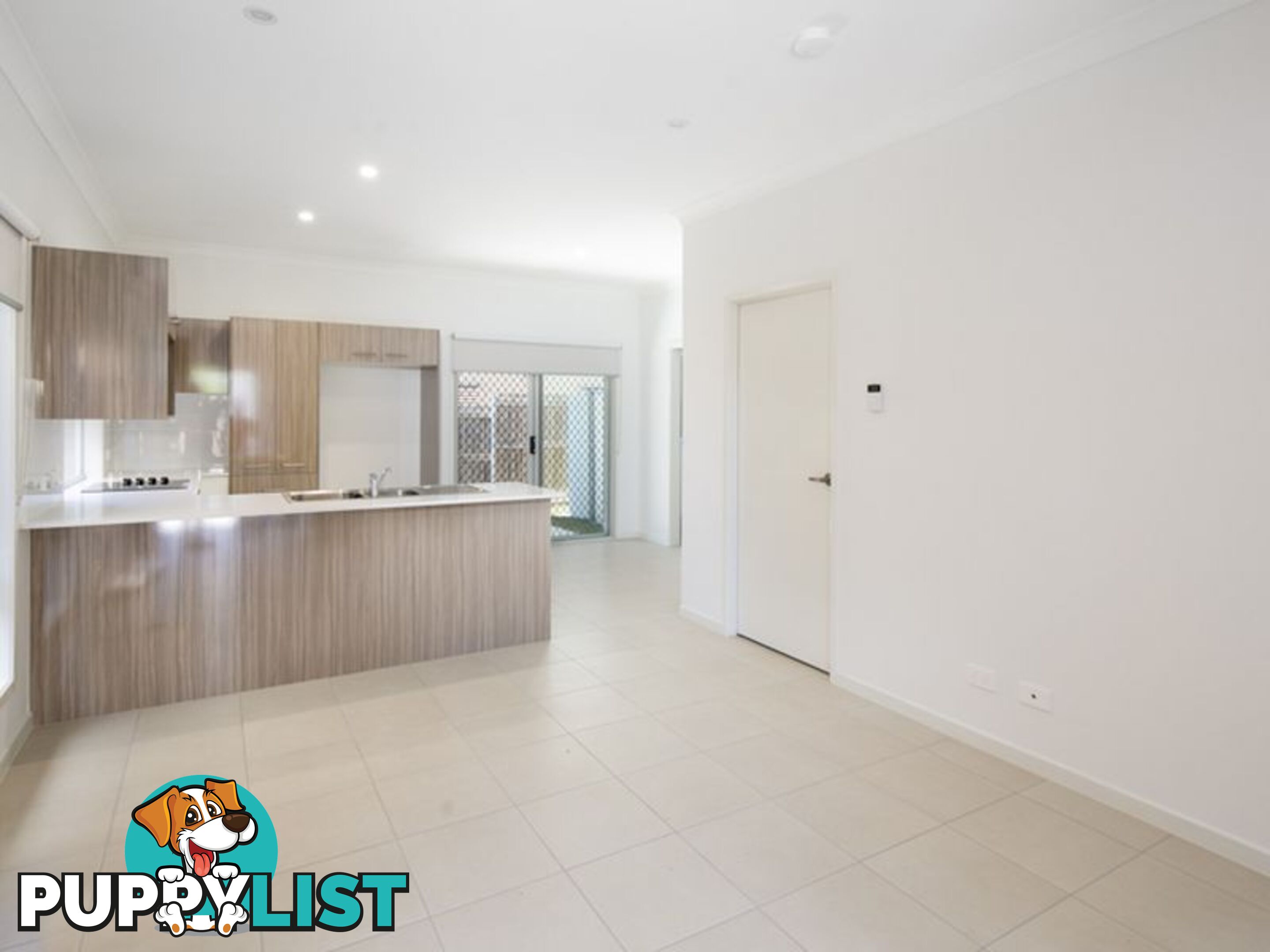 2/6 Collingwood Road BIRKDALE QLD 4159