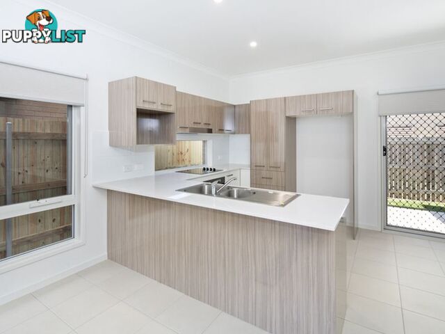 2/6 Collingwood Road BIRKDALE QLD 4159