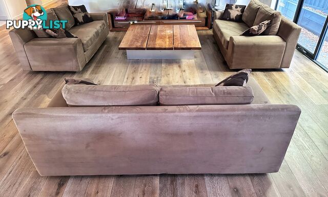 3 Custom-Made 2.5-Seater Couches – Immaculate Condition!