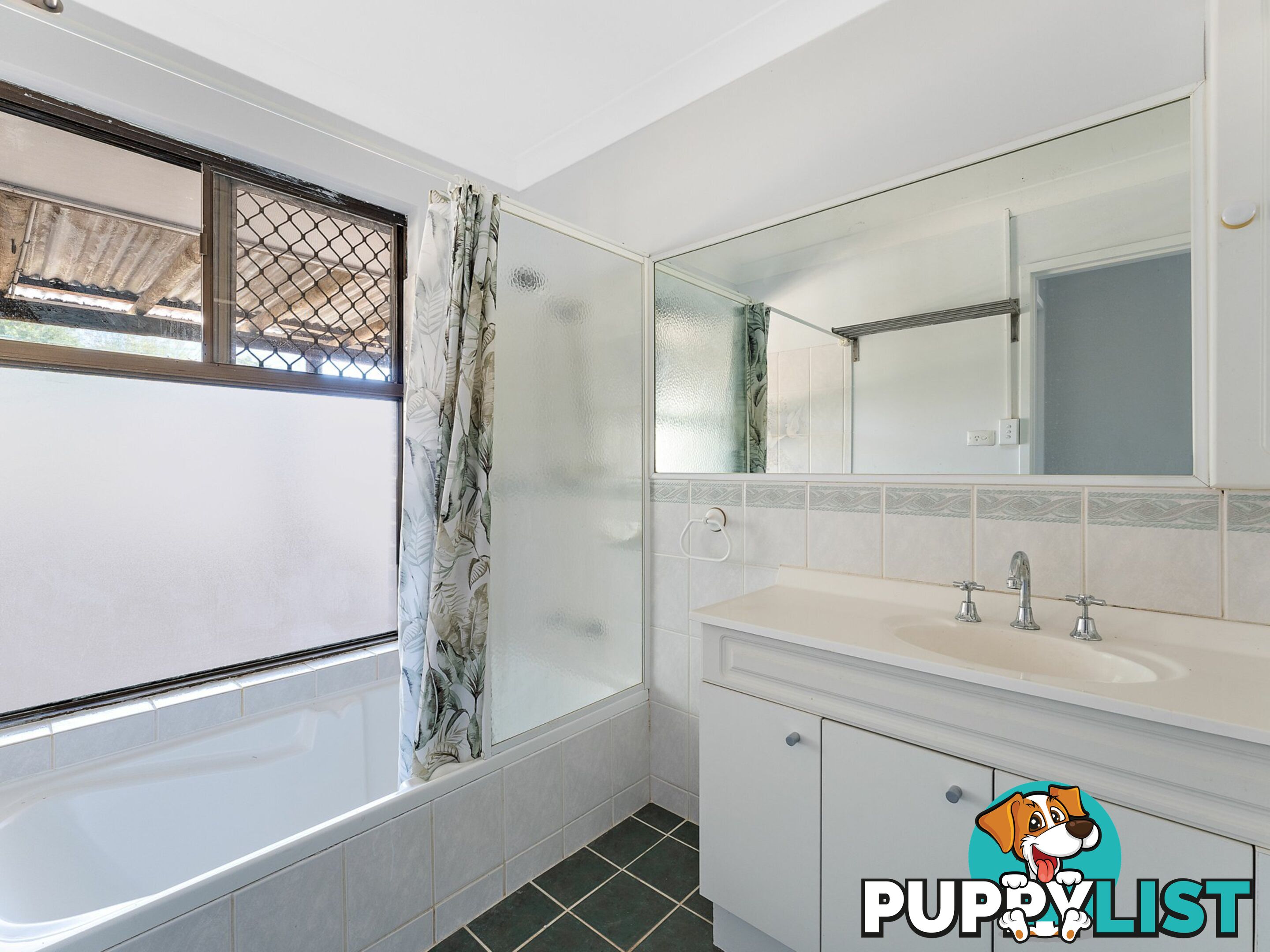 18 kirkland way PARMELIA WA 6167