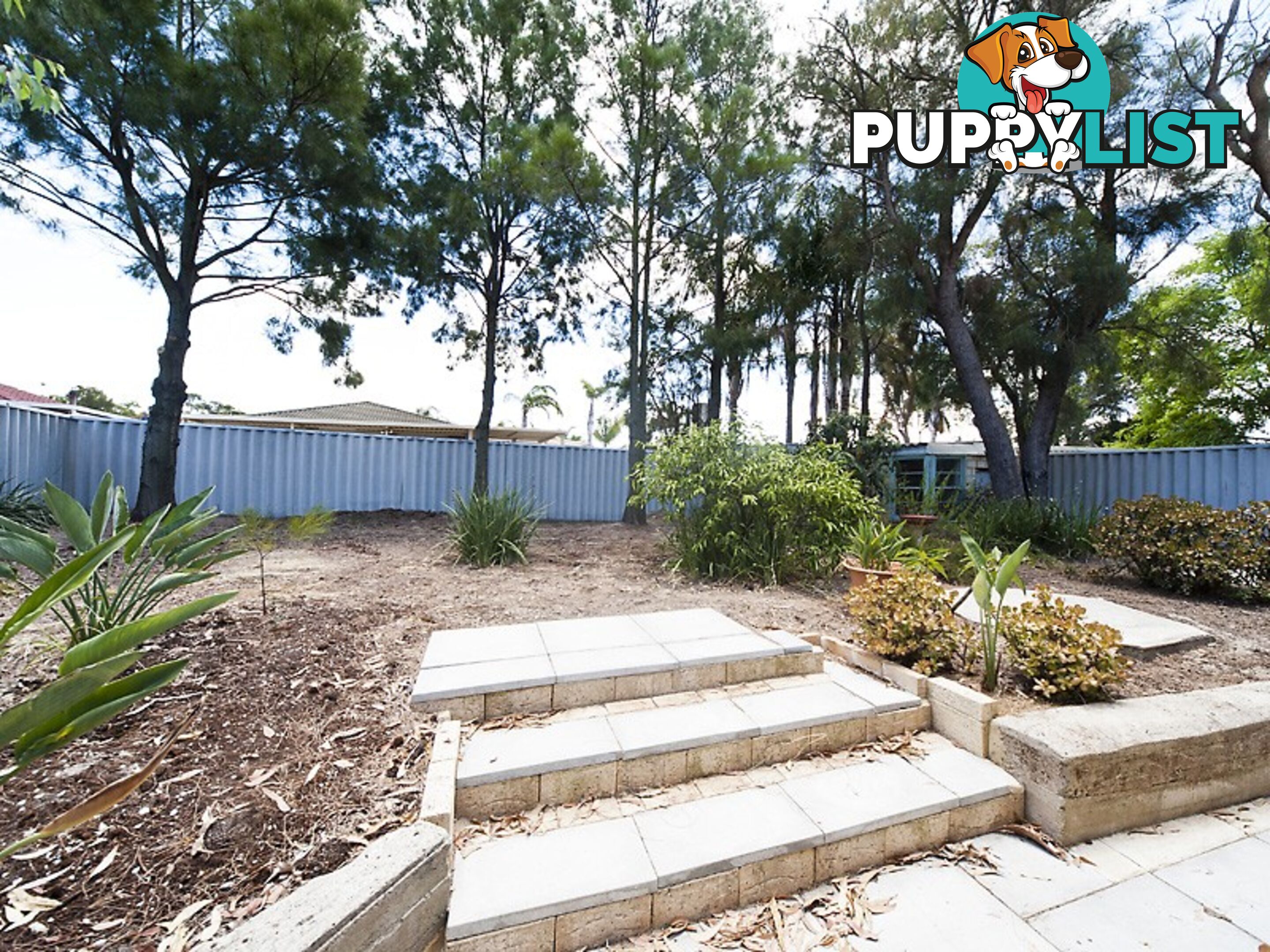 8 Oakfield Gardens PARMELIA WA 6167