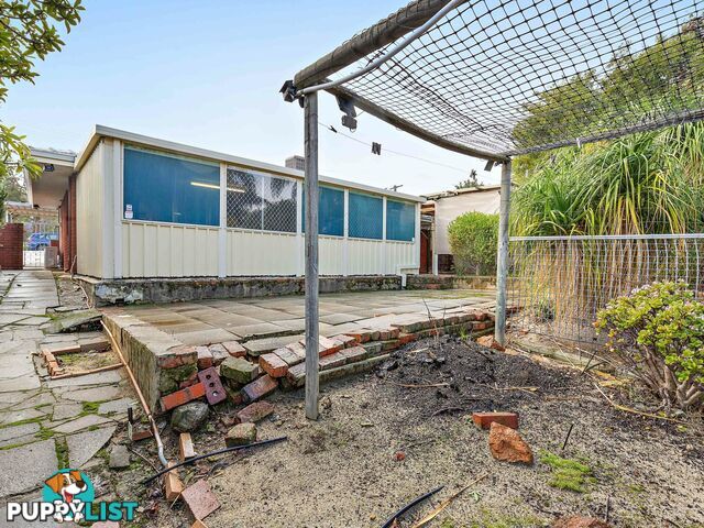 18 Morrit Way PARMELIA WA 6167