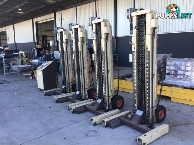 4 x Endurequip Portable Truck Hoist & Control Cabinet