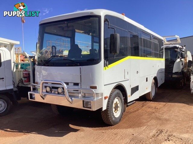 2016 Isuzu FH FSS 600 4 x 4 Bus