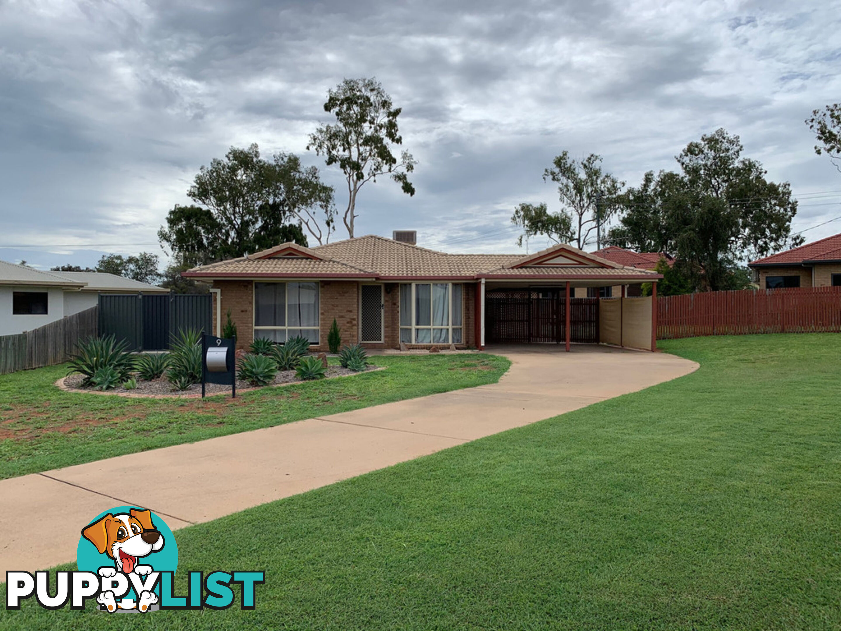 9 Freeman Street MORANBAH QLD 4744