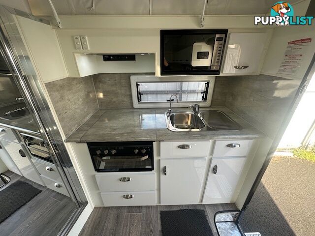 Used 2022 Paramount Micro 14'