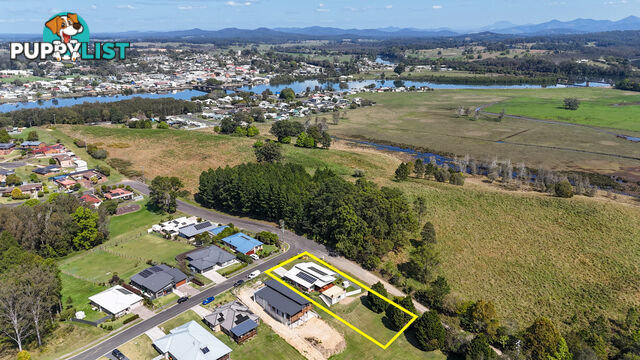 1 Rosemary Gardens NORTH MACKSVILLE NSW 2447