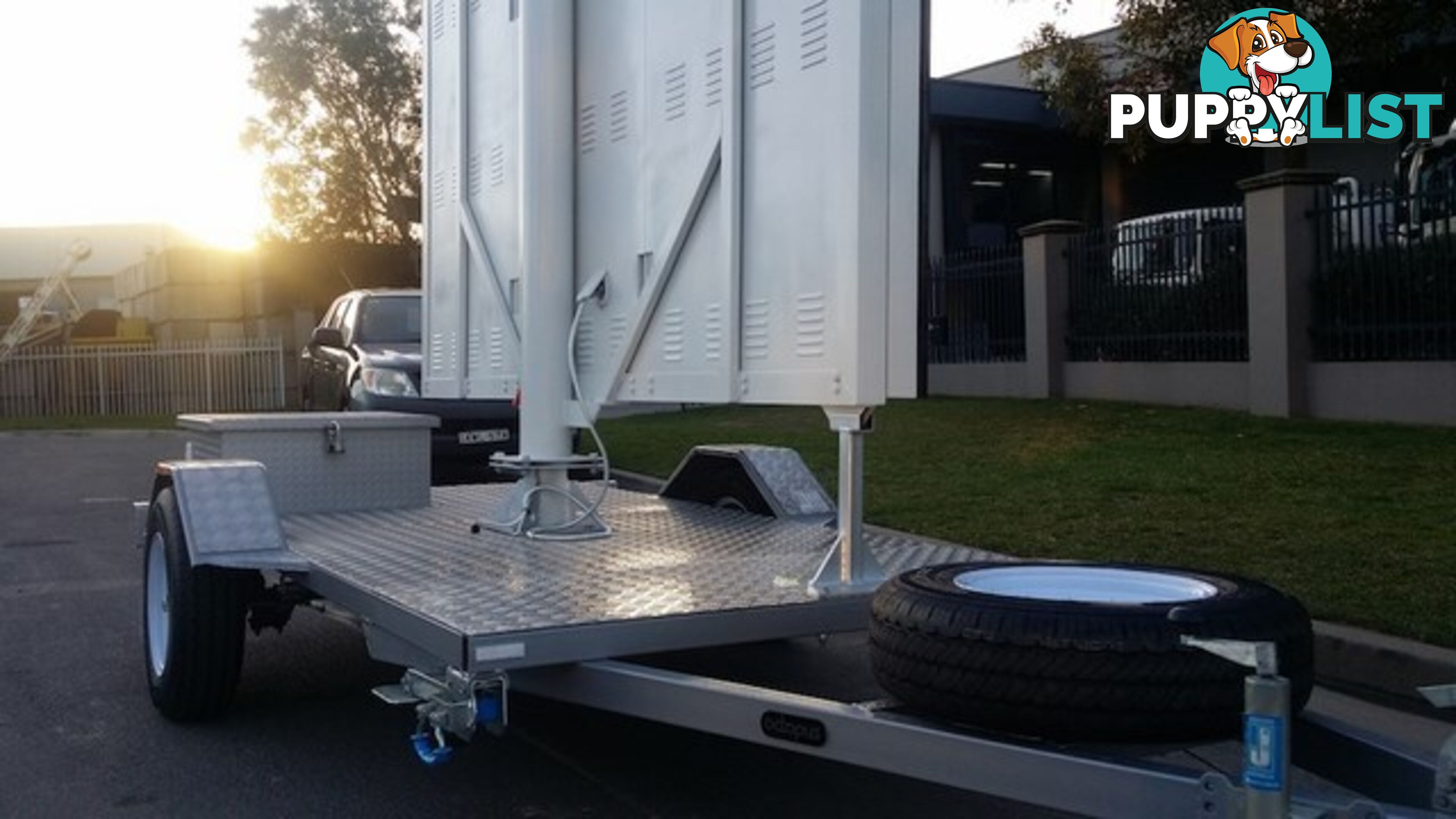 CUSTOM SIGN AND ADVERTISING TRAILERS
