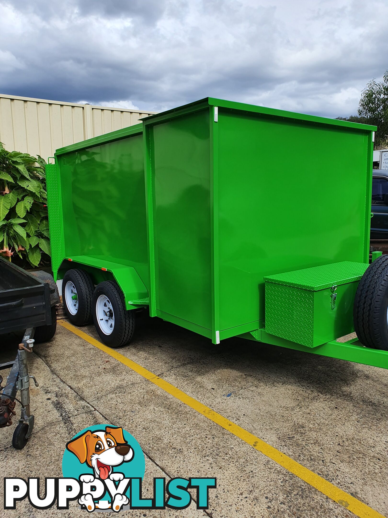 CUSTOM MOWER TRAILERS