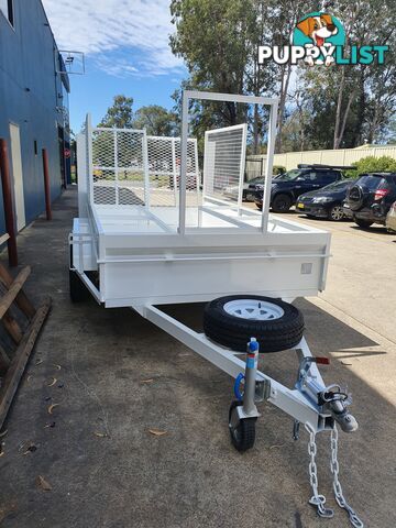 CUSTOM BOX TRAILERS