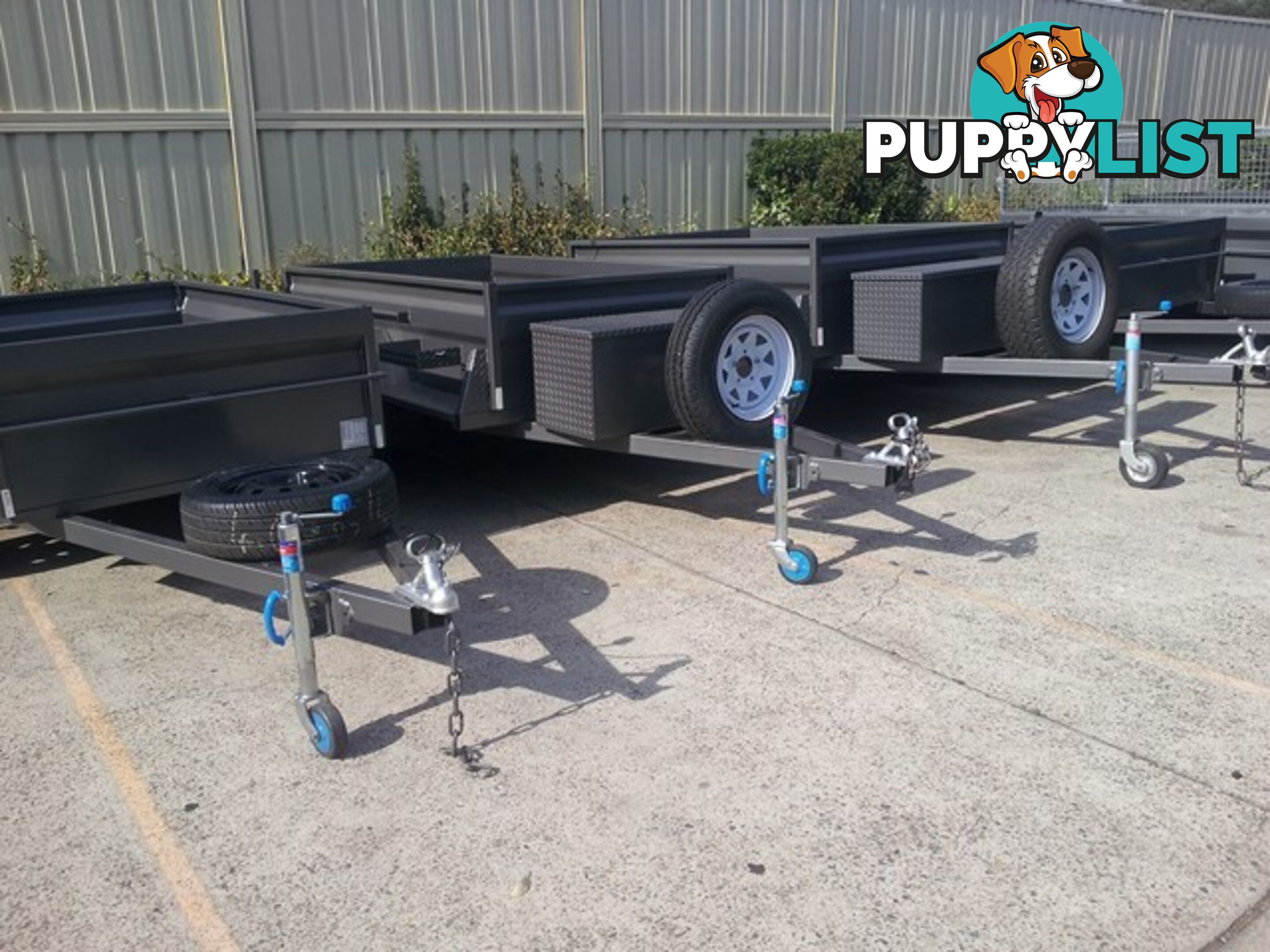 CUSTOM BOX TRAILERS