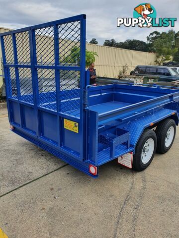 CUSTOM BOX TRAILERS