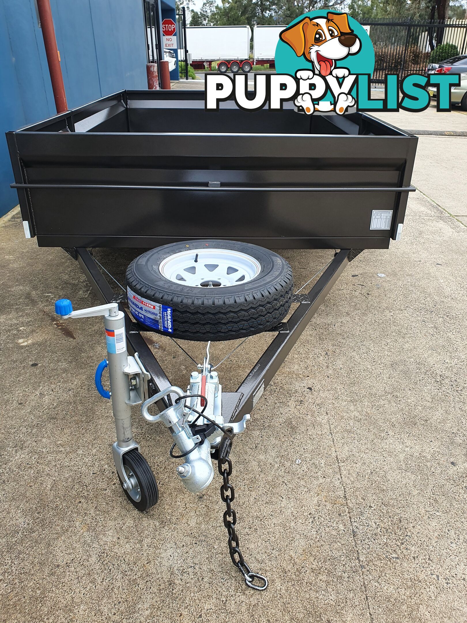 CUSTOM BOX TRAILERS