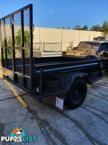 CUSTOM BOX TRAILERS