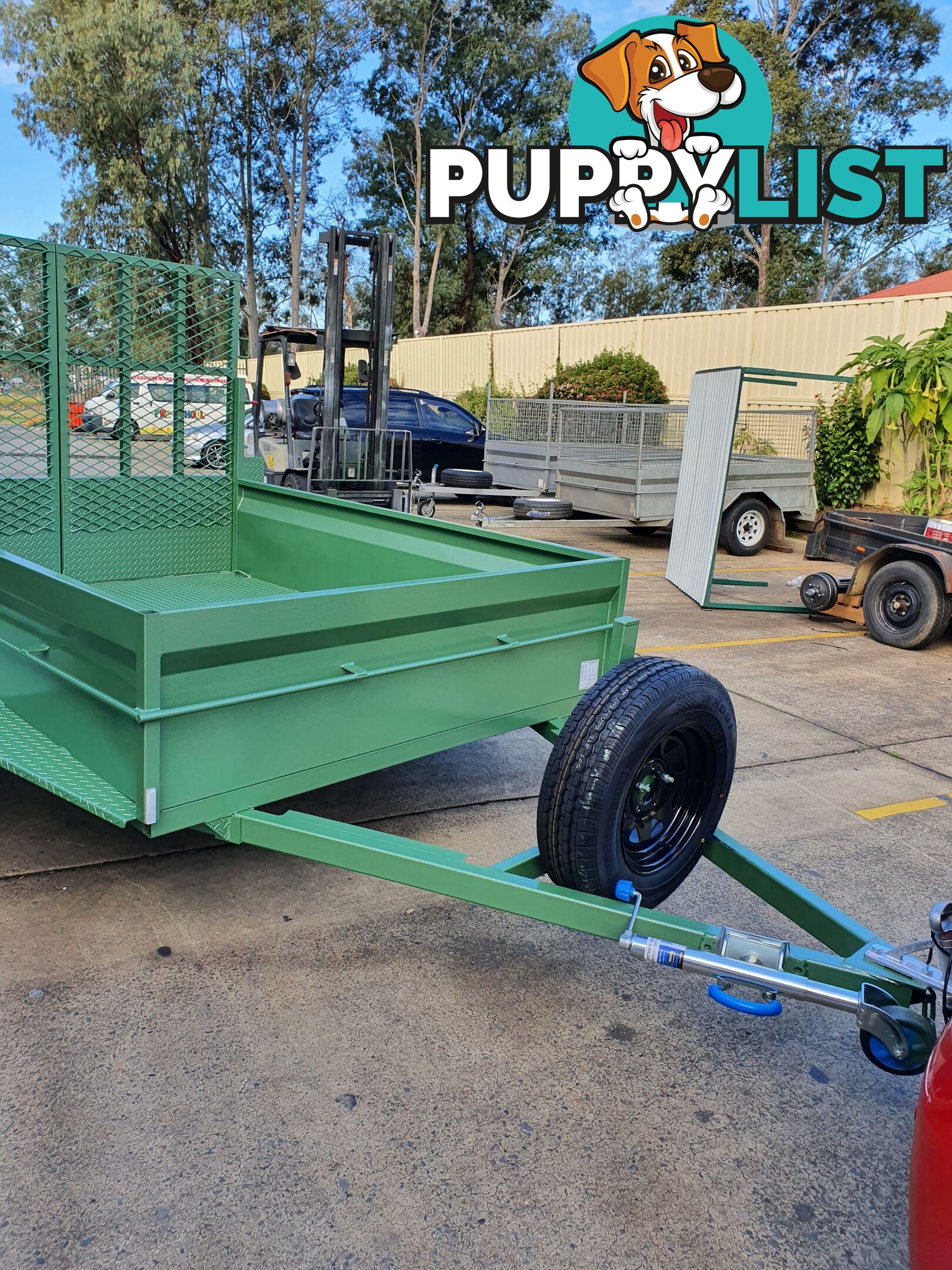 CUSTOM BOX TRAILERS