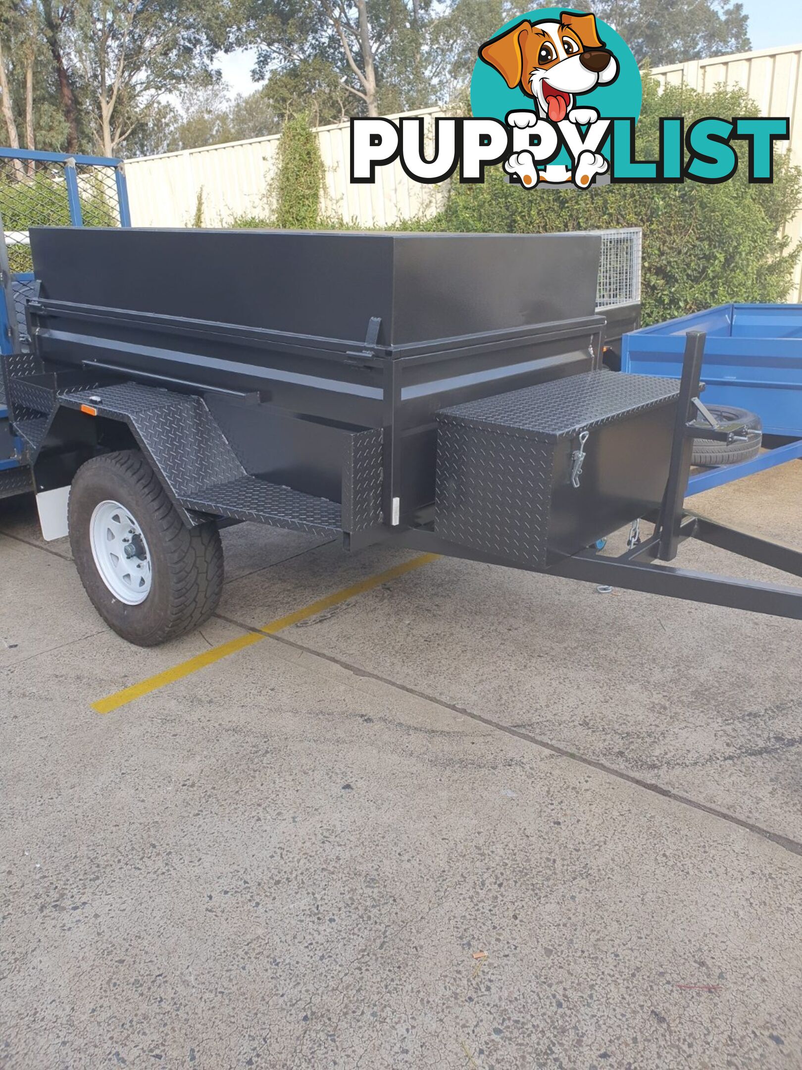 CUSTOM BOX TRAILERS