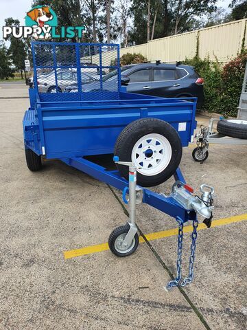 CUSTOM BOX TRAILERS