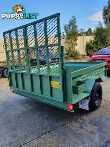 CUSTOM BOX TRAILERS
