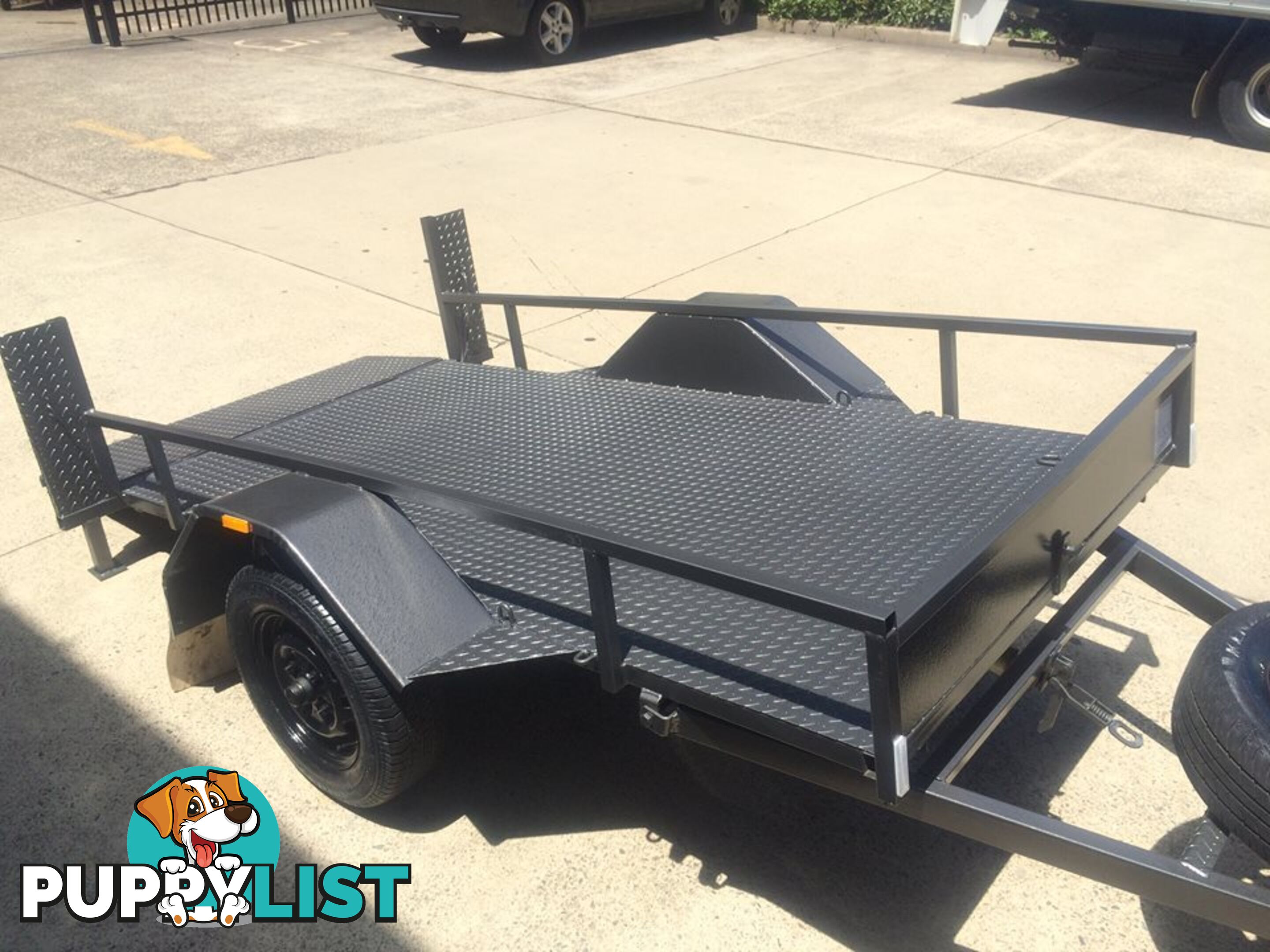 CUSTOM GOLF TRAILERS