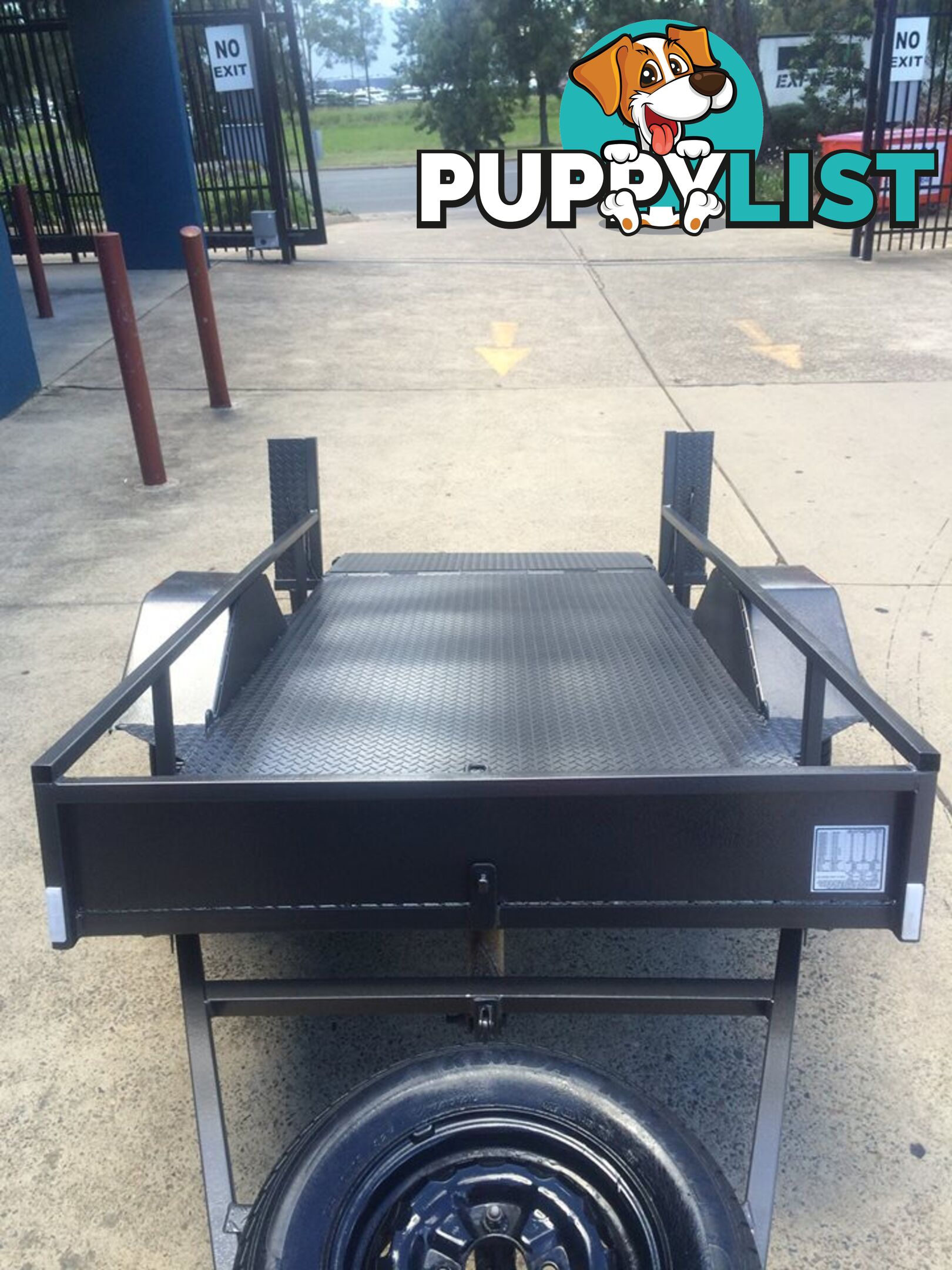 CUSTOM GOLF TRAILERS