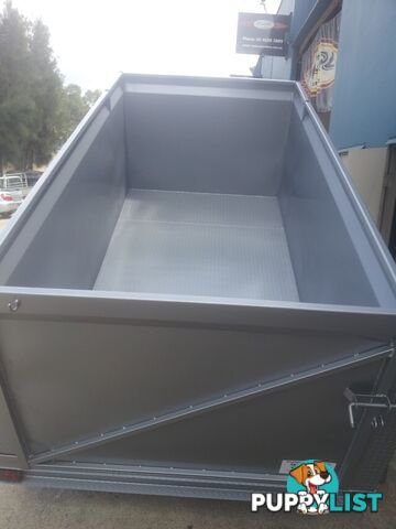 CUSTOM HYDRAULIC TIPPER TRAILERS