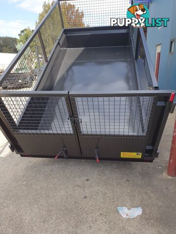 CUSTOM HYDRAULIC TIPPER TRAILERS