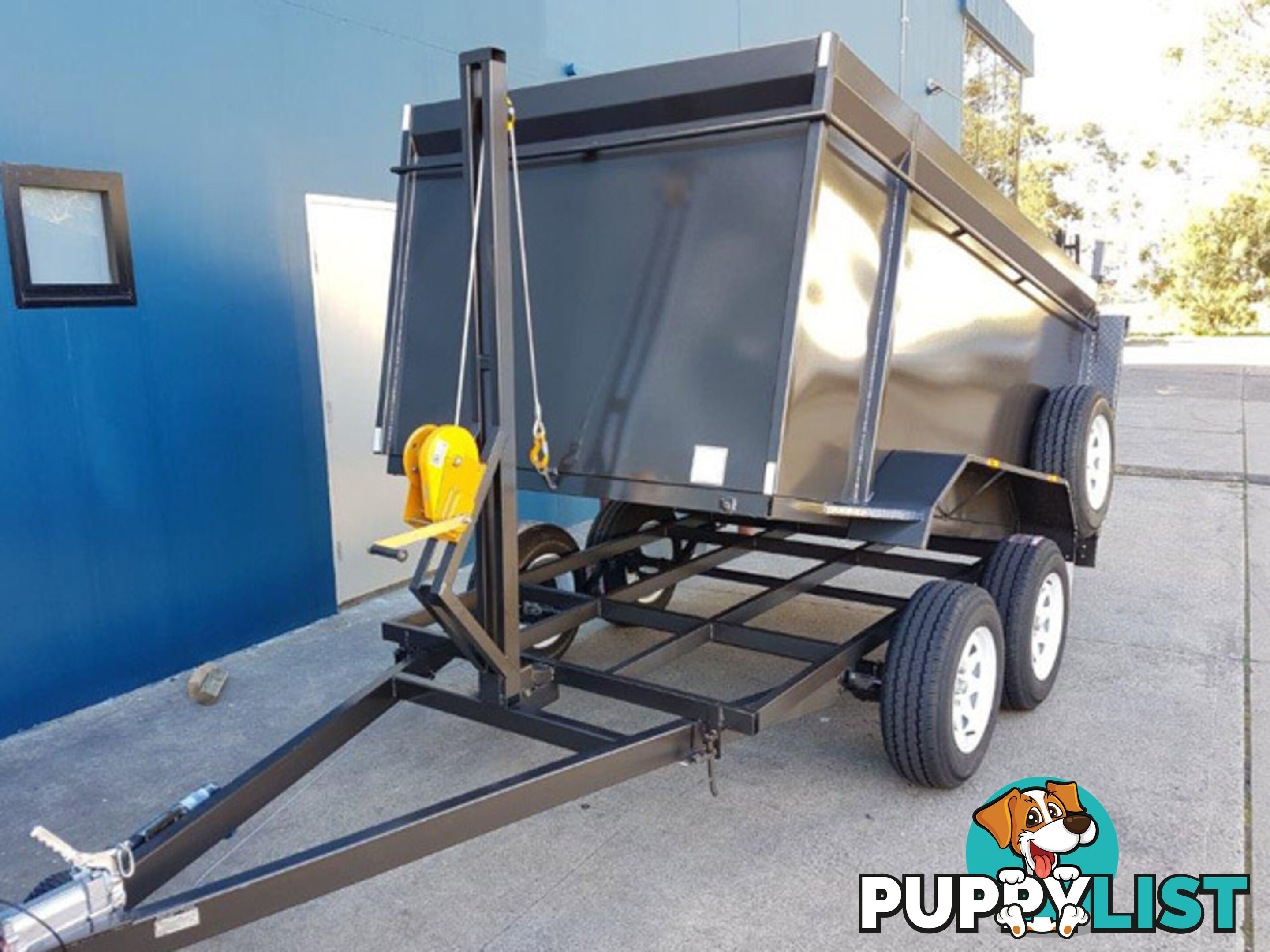 CUSTOM HYDRAULIC TIPPER TRAILERS