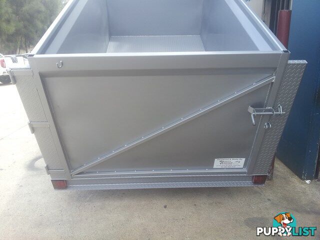 CUSTOM HYDRAULIC TIPPER TRAILERS