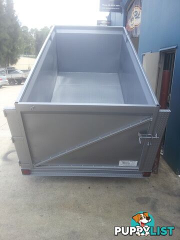 CUSTOM HYDRAULIC TIPPER TRAILERS