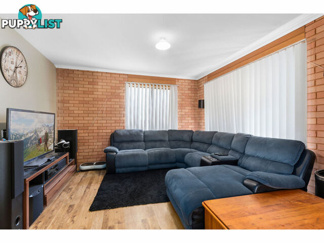 17 Lowe Street Kangaroo Flat VIC 3555