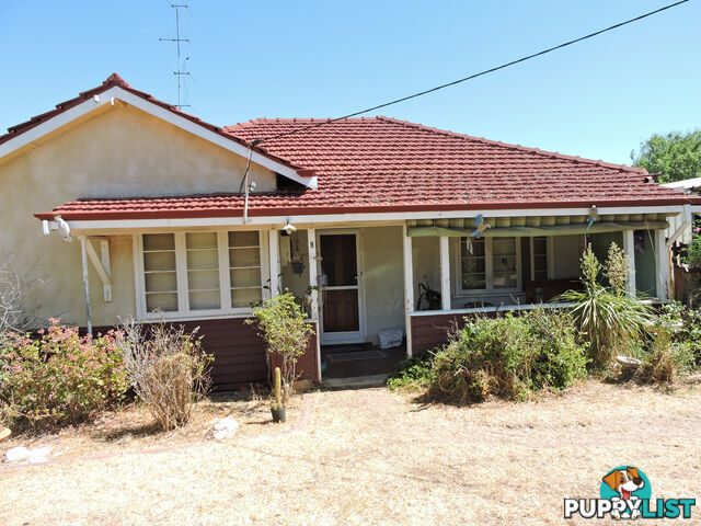 9 FRASER STREET, YORK WA 6302