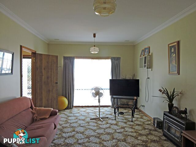 67 RASON STREET KELLERBERRIN WA 6410