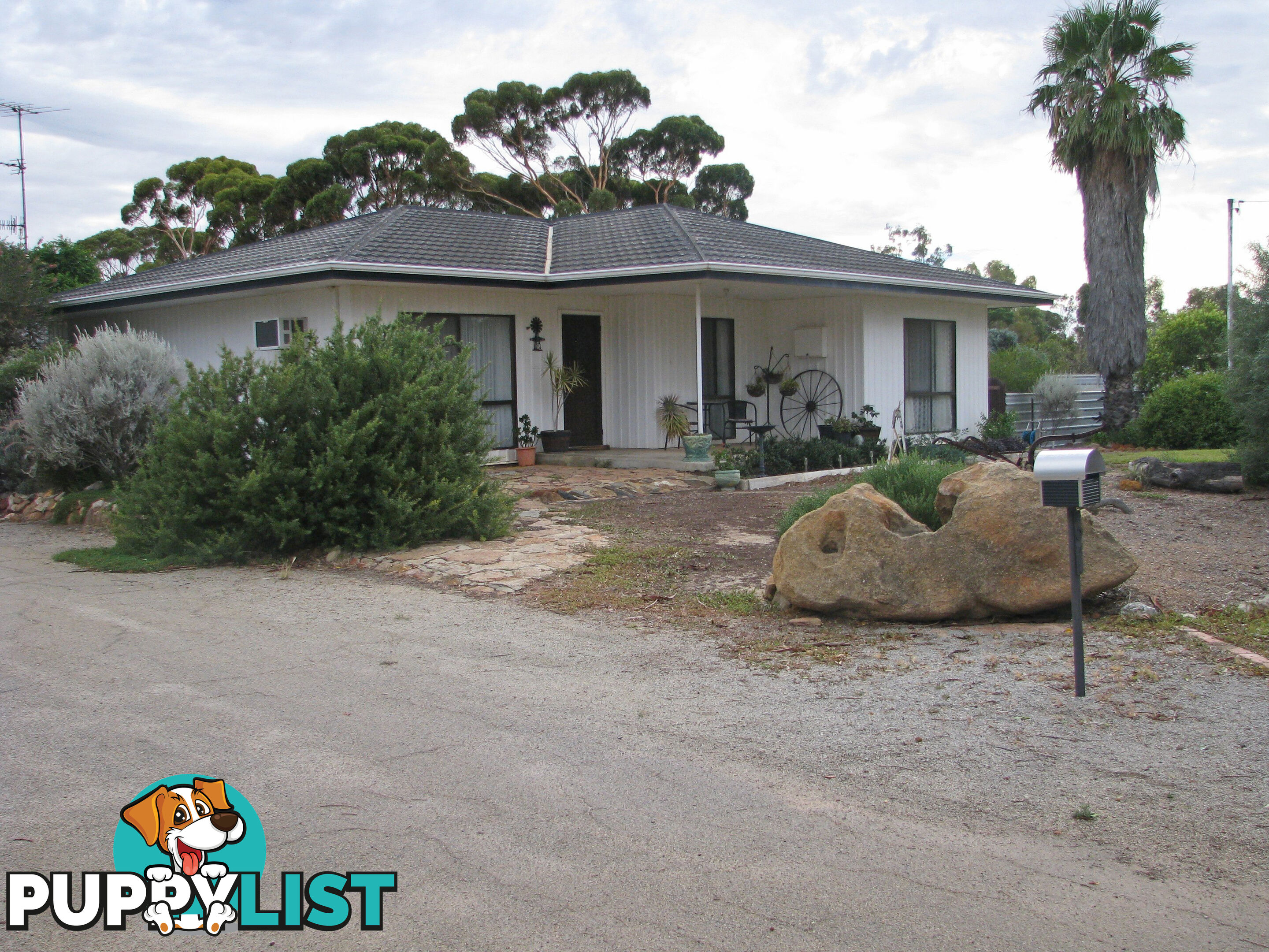 67 RASON STREET KELLERBERRIN WA 6410