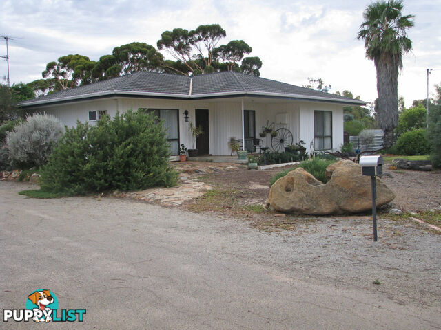 67 RASON STREET KELLERBERRIN WA 6410