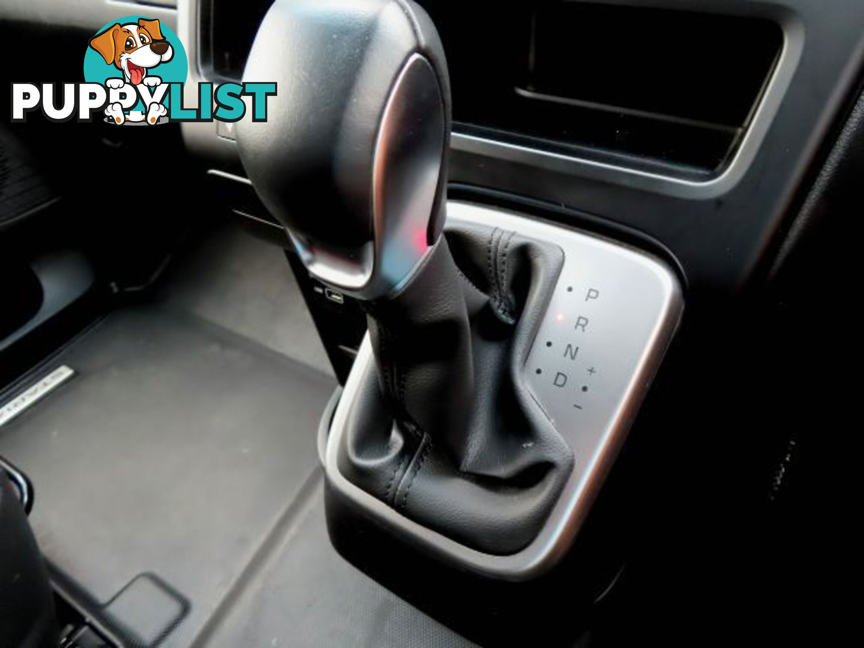 2023 HYUNDAI STARIA LOAD-US4-V2-MY23  VAN