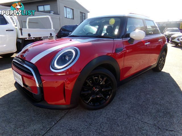 2021 MINI HATCH COOPER-CLASSIC-F55-LCI-2  HATCHBACK