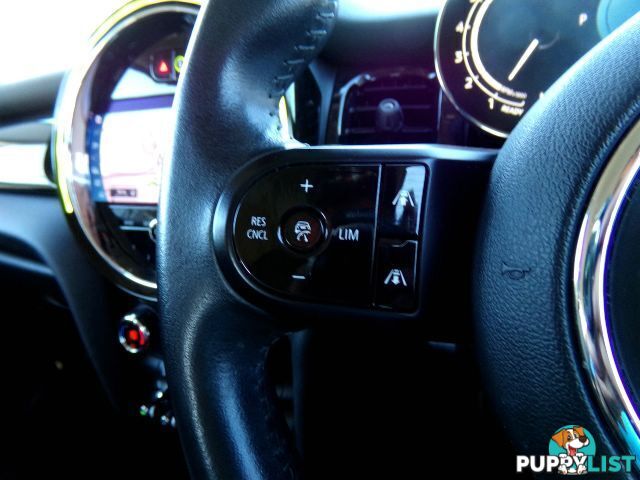2021 MINI HATCH COOPER-CLASSIC-F55-LCI-2  HATCHBACK