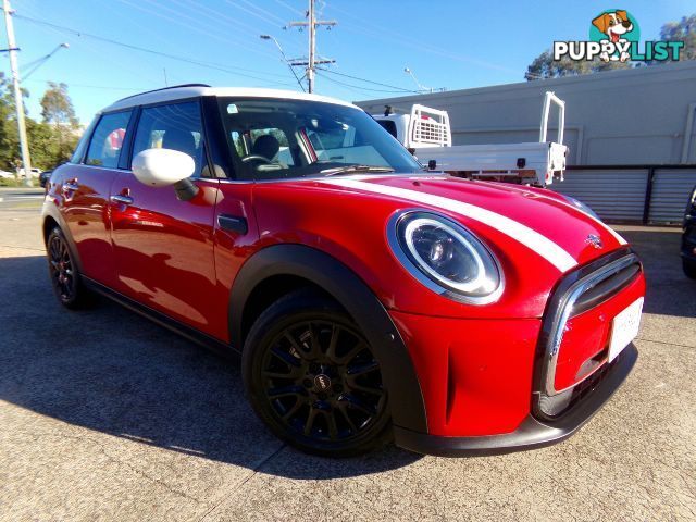 2021 MINI HATCH COOPER-CLASSIC-F55-LCI-2  HATCHBACK