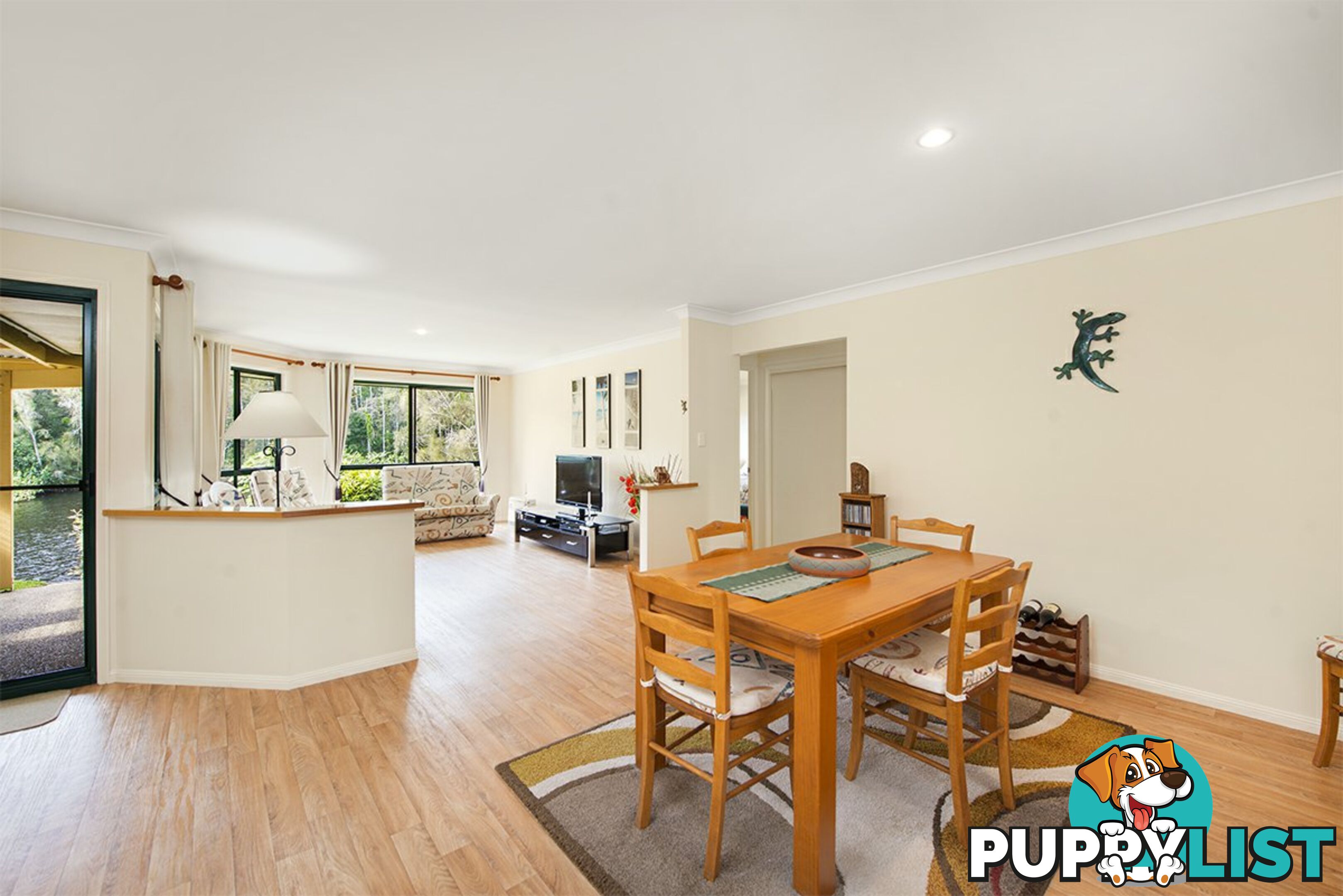 15 Natan Court OCEAN SHORES NSW 2483