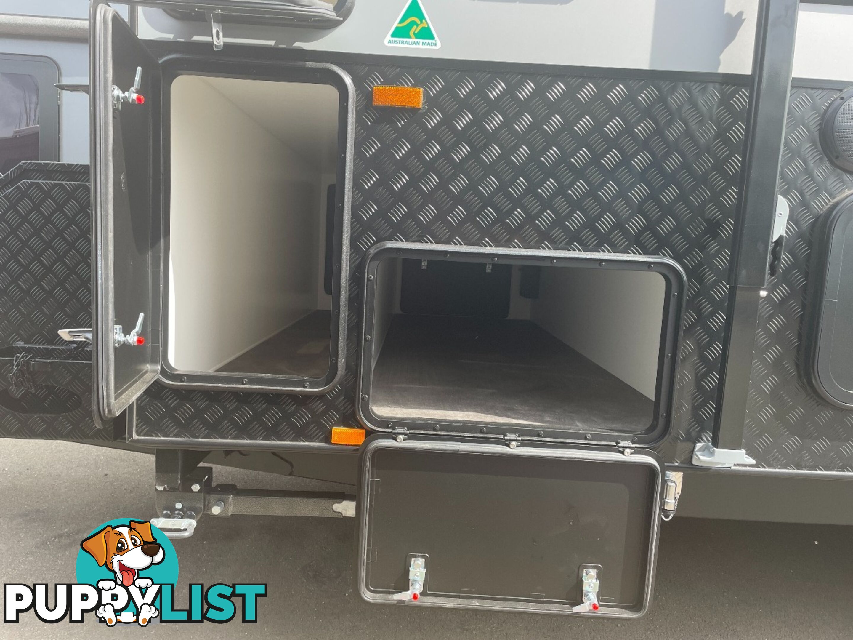 On The Move Caravans 18'6'' Traxx Series 3 Rear Door Off Roader